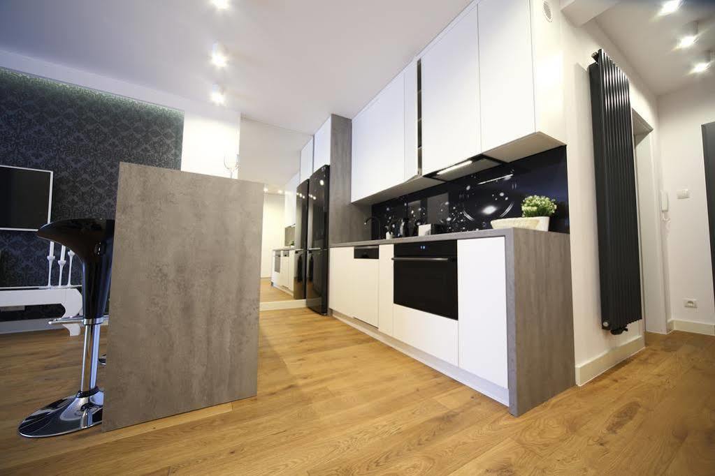 Old Town Friendhouse Apartments Krakow Luaran gambar